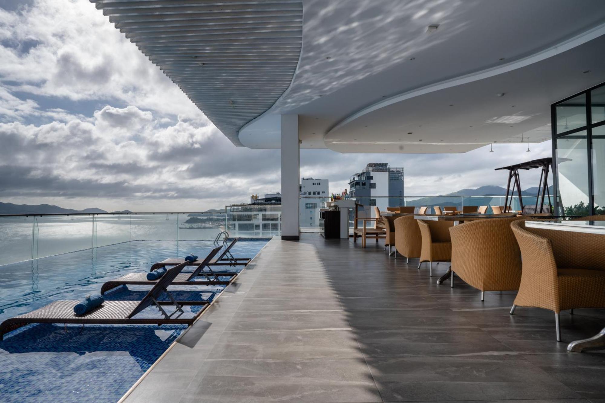 Majestic Premium Hotel Nha Trang Exterior foto